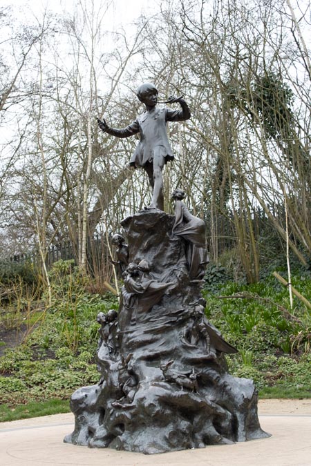 La statua di Peter Pan a Kensington