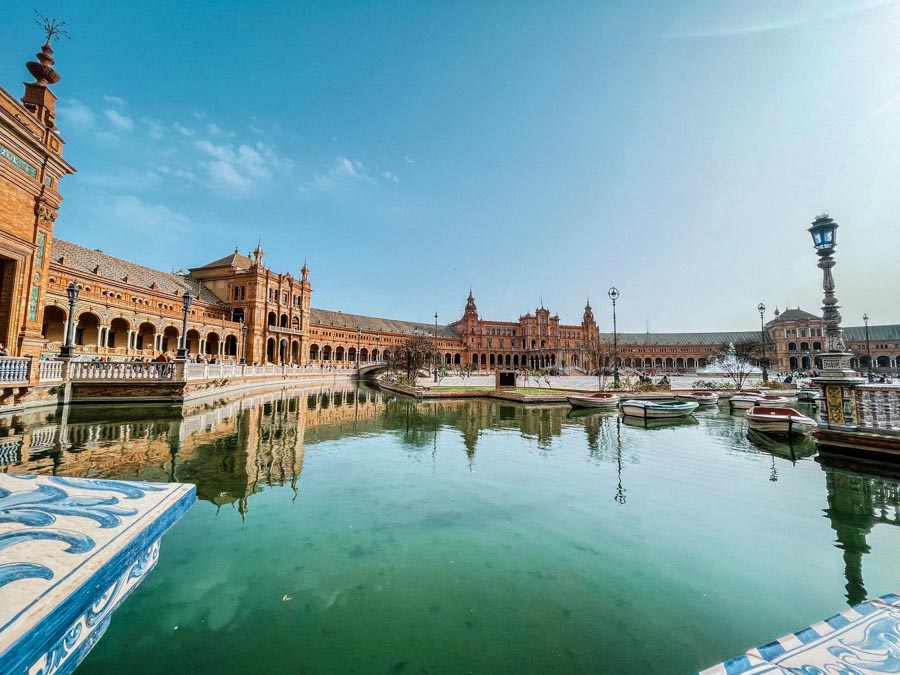 Dove si trova l'aeroporto più vicino a Cadice